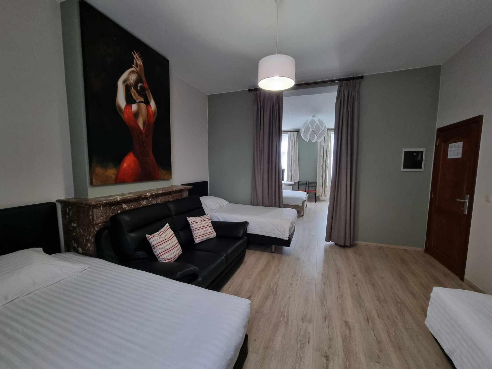 Apartments Marco Polo Midi Brussel Bagian luar foto